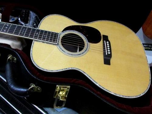 Martin 000-42 Standard　Pickup Special 【 アンプに繋げる LIVE仕様 マーチン 00042 STD スタンダード 】