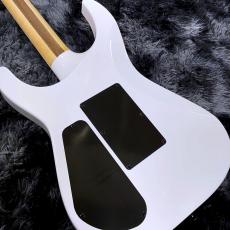 Jackson Pro Plus Series Soloist SLA3 Snow White / Ebony 【特価】【生産完了カラー】【スルーネック】_7