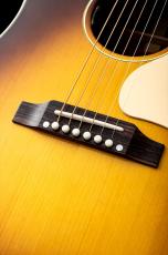 Gibson 50's J-45 BOOTBURST【現地選定品】【レッドスプルース】【クリームスモールガード】_4