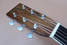 Martin D-28CWB Commemorative Edition / Clarence White・Large Sound Hole・Premium Adirondack Spruce Top・Premium Brazilian Rosewood  Side and Back・Ebony Fingerboard and Bridge ・Long Sddle【With Original Case】2003_8