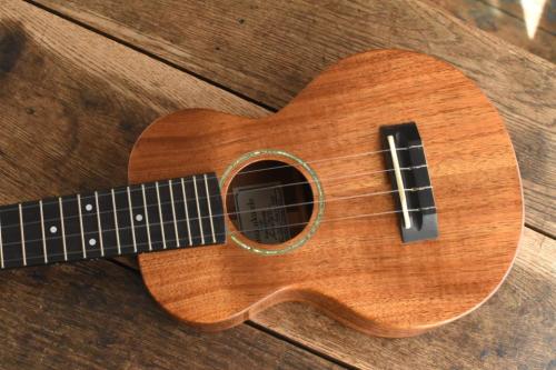 Honua Ukulele Concert HC-02