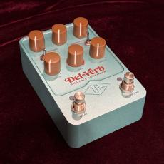 Universal Audio UAFX Del-Verb_8