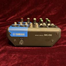 YAMAHA MG06_4