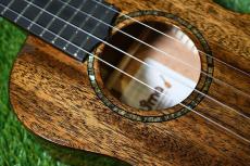 Uma ukulele UK-20ST BK Tenor_10
