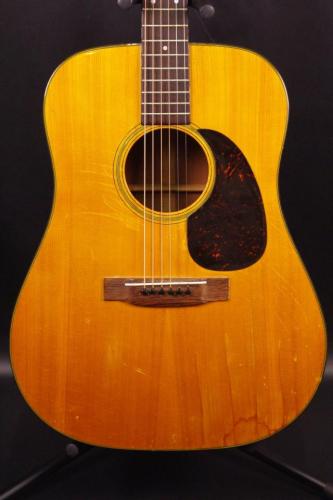 Martin D-18
