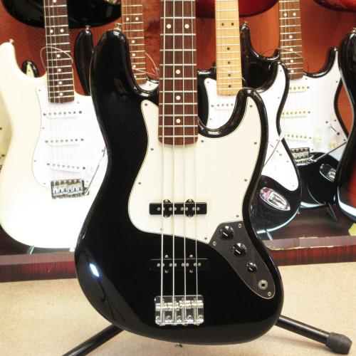 Fender Standard Jazz Bass