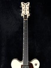 Gretsch G6636T-RF Richard Fortus Signature Falcon Center Block with String-Thru Bigsby-Vintage White-_3