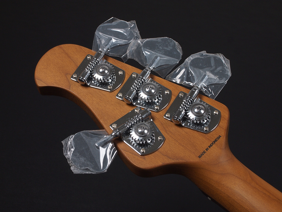 エレキギター メビウス 新品弦付き Sterling by MUSIC MAN STINGRAY 4 RAY34 Maple Top ~3 Tone