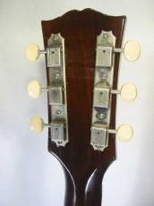 Gibson J-50 / Large guard・Jacaranda Fingerboard & Upper Belly Bridge・Adjustable Saddle・Spruce Top・Mahogany Side and Back・Neck Width at Nut 40mm【With Original Hard Case】1967年製_5