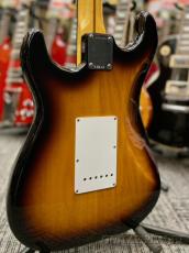 Fender 【中古特価市】  70th Anniversary American Vintage II 1954 Stratocaster -2 Color Sunburst- 2024年製_7