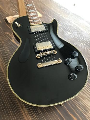 Greco EG600B