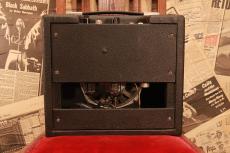Fender Fender 1964 Champ "5F1 Narrow Panel Black Champ"_3