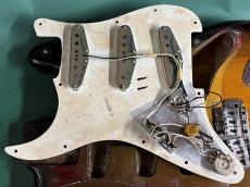 Fender STRATOCASTER 3CS/M_10