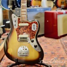 Fender 1966 Jaguar (3 Tone Sunburst)