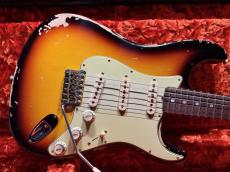 Fender Custom Shop Fender Custom Shop Michael Landau Signature 1968 Relic Stratocaster/ Bleached 3-Color Sunburst