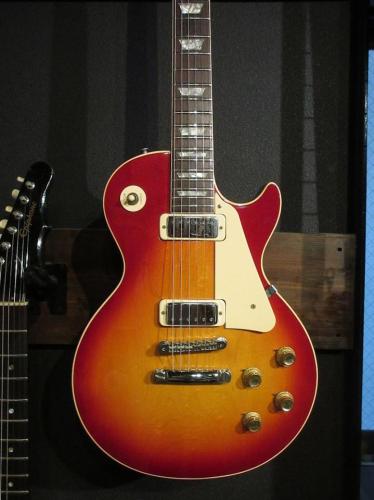 Gibson 1975 Les Paul Deluxe Cherry Sunburst "Mahogany Neck"