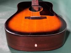 Gibson J-45 DELUXE_11