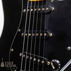 Fender Stratocaster ’80 Black/Maple_4