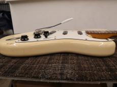 Squier by Fender 1983 CST-30 White_13