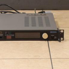 ZOOM 9200_4