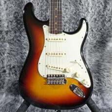 Fender American Vintage II 1961 Stratocaster 3-Color Sunburst 2022