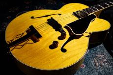 Archtop Tribute AT350_9