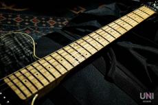 MUSIC MAN AXIS EX Translucent Black_5