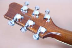 TACOMA PBR-40 Limited Edition / Solid AAA Engelmann Spruce Top・Solid Brazilian Rosewood Side and Back・Abalone Trim and Rosette・Ebony Fingerboard and Bridge・Ivoroid Binding【With Original Hard Case】2001年製_10