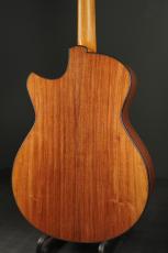Fujii Guitars OM Cutaway_5