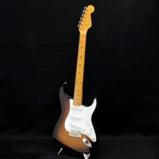 Fender 70th Anniversary American Vintage II 1954 Stratocaster, Maple Fingerboard, 2-Color Sunburst_2
