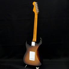Fender 70th Anniversary American Vintage II 1954 Stratocaster, Maple Fingerboard, 2-Color Sunburst_3