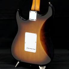 Fender 70th Anniversary American Vintage II 1954 Stratocaster, Maple Fingerboard, 2-Color Sunburst_5