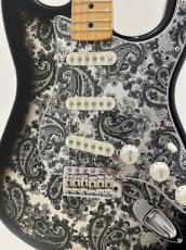 Fender Made in Japan Limited Stratocaster, Maple Fingerboard / Black Paisley_3