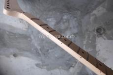 MusiKraft BANANA Neck Custom Build　(3)_5