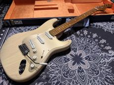 Fender Custom Shop Fender Custom Shop American Custom Stratocaster NOS / Honey Blonde_2
