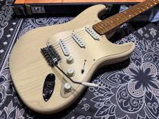 Fender Custom Shop Fender Custom Shop American Custom Stratocaster NOS / Honey Blonde_3