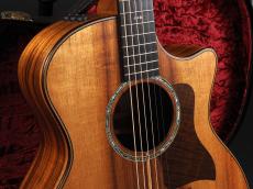 Taylor 724ce V-Class -All Hawaiian Koa-_4