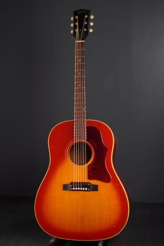 Gibson J-45 CS