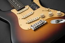 Fender American Ultra II Stratocaster Ebony Fingerboard -Ultraburst-【展示品特価】_5