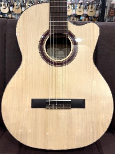 Orpheus Valley Guitars Flamenco Negra【47mmネック】【ブルガリア製】