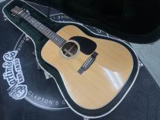 Martin D-28 Solid spruce Top・Solid Rosewood Side and Back・Grover Peg・Ebony Fingerboard and Bridge・With L.R.Baggs Anthem Pickup【With Original Hard Case】 2017年製