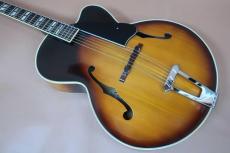Chaki P-80 / Venetian Cutaway・Inlay Logo・Original Peg・Double Parallelogram Inlay・Ebony Fingerboard・Arched Spruce top・Maple Side and Arched Maple back・f-Sound Hole【Original Hard Case】1970年代製_3