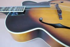 Chaki P-80 / Venetian Cutaway・Inlay Logo・Original Peg・Double Parallelogram Inlay・Ebony Fingerboard・Arched Spruce top・Maple Side and Arched Maple back・f-Sound Hole【Original Hard Case】1970年代製_13