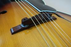 Chaki P-80 / Venetian Cutaway・Inlay Logo・Original Peg・Double Parallelogram Inlay・Ebony Fingerboard・Arched Spruce top・Maple Side and Arched Maple back・f-Sound Hole【Original Hard Case】1970年代製_14