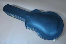 Chaki P-80 / Venetian Cutaway・Inlay Logo・Original Peg・Double Parallelogram Inlay・Ebony Fingerboard・Arched Spruce top・Maple Side and Arched Maple back・f-Sound Hole【Original Hard Case】1970年代製_17
