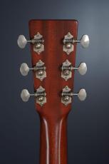 Martin D-18CW Clarence White_8