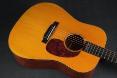 Martin D-18CW Clarence White_11