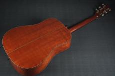 Martin D-18CW Clarence White_12