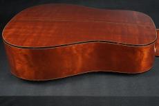 Martin D-18CW Clarence White_13
