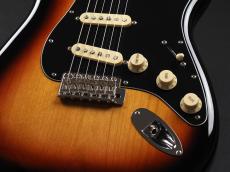 Fender Fender Vintera II 70s Stratocaster Maple Fingerboard ~3-Color Sunburst~_6